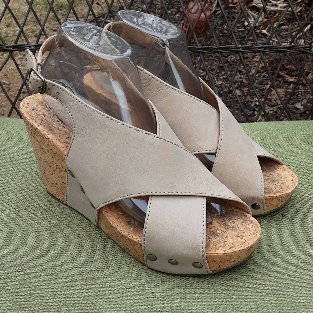 Lucky Brand Minari Cork Wedge Sandal.